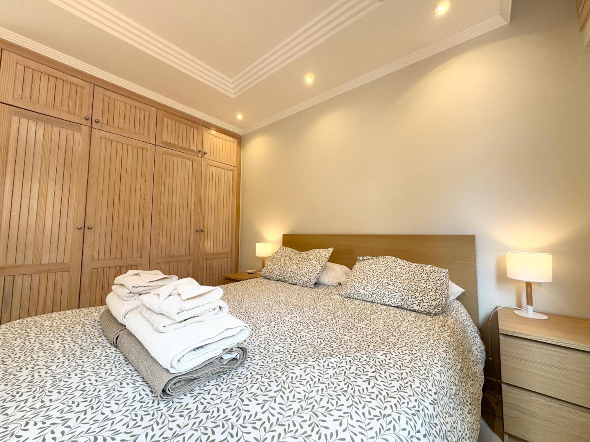 Villa Amorio A Spacious Modern Getaway With A Private Heated Pool & Sea Views Costa Adeje  Buitenkant foto