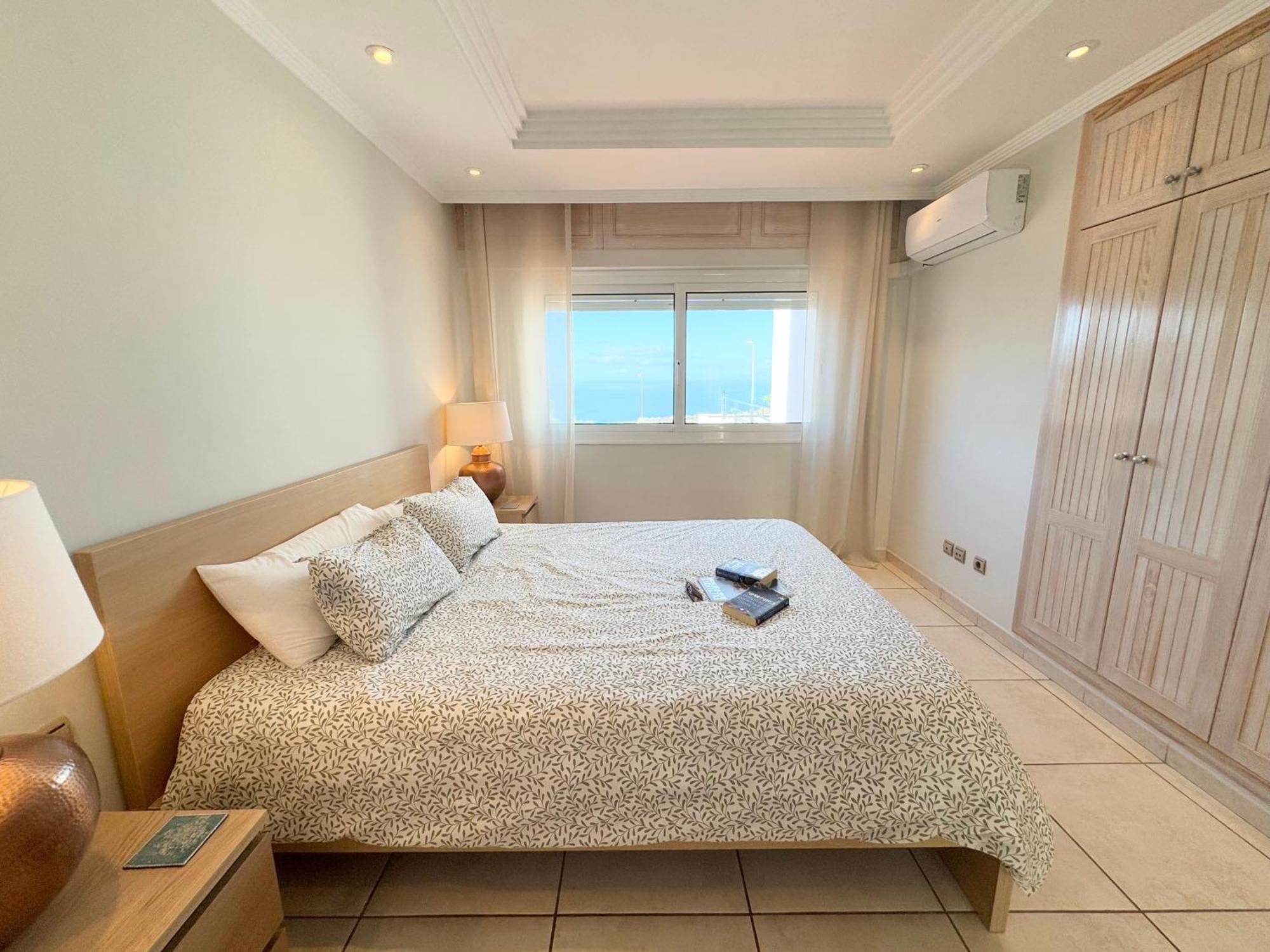 Villa Amorio A Spacious Modern Getaway With A Private Heated Pool & Sea Views Costa Adeje  Buitenkant foto